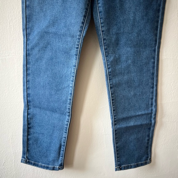 NWT Black Tape_ Blue Skinny Jeans Ankle-Length Tapered | size 29P - Picture 3 of 6